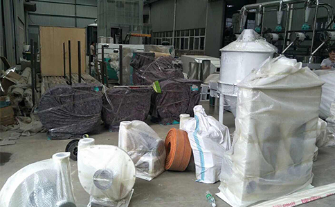 伊拉克客戶采購的100噸面粉加工機械正在發